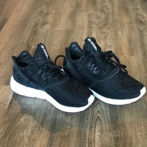 Womens Adidas Tubular